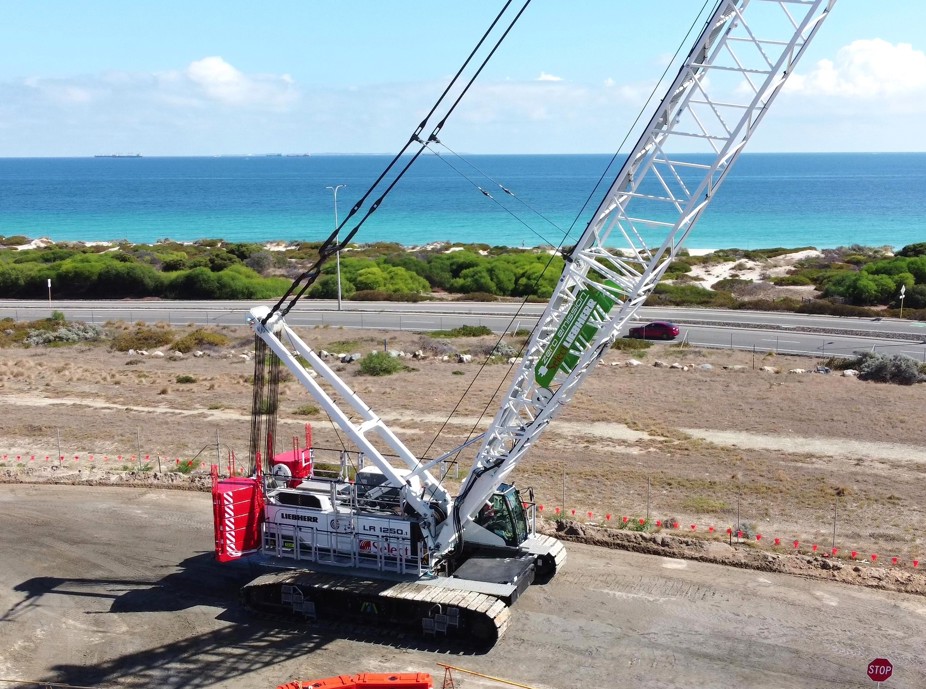 250 tonne Select Electric Crawler Crane